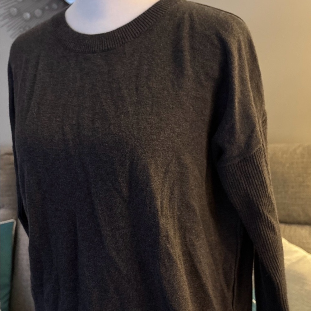 Athleta Hi-Low Faux Wrap Back Sweater Women’s Size XS Oversized Long Sleeve - Picture 10 of 10